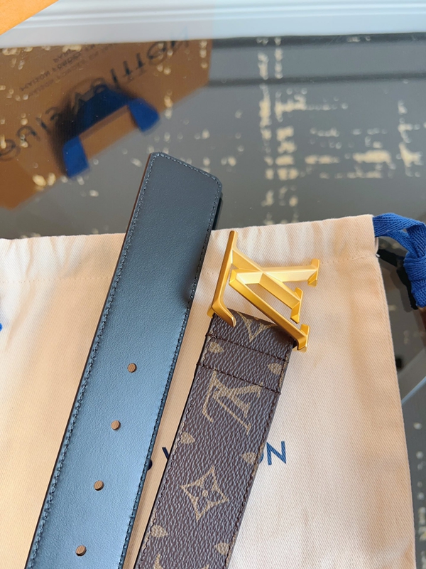 ルイヴィトンベルト内部構造